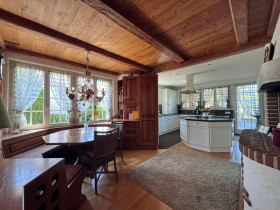 Humbert Immobilien I Münsingen, Bärenstutz 8, Villa