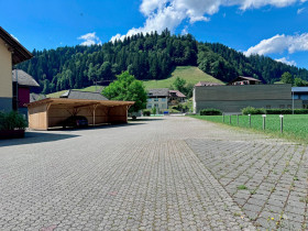 Humbert Immobilien I Trub, Parkplatz
