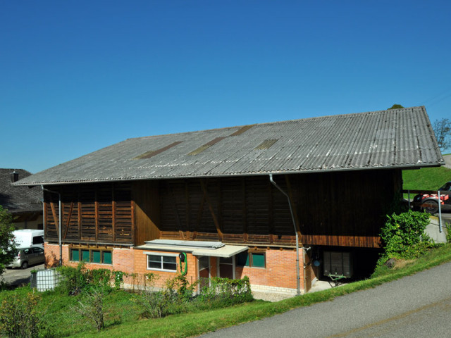 Humbert Immobilien I Scheune und Kulturland