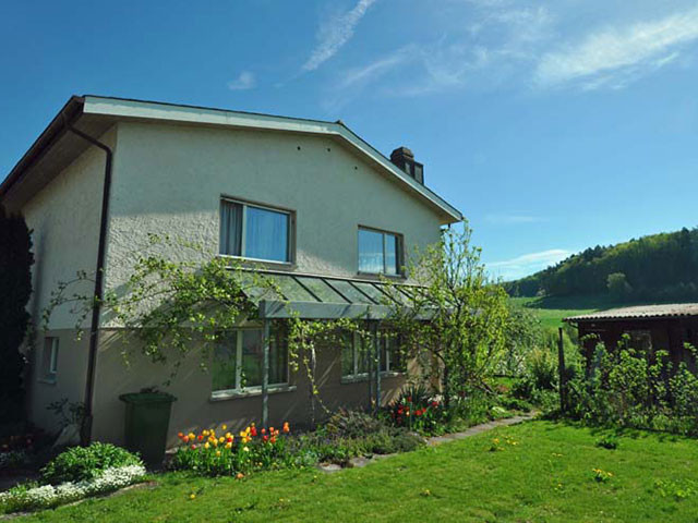 Humbert Immobilien | 6,5 Zimmer Einfamilienhaus mit Studio, Grasswil